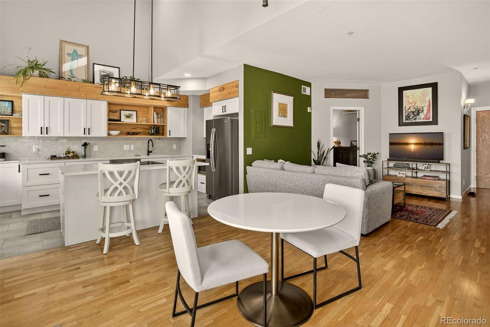 MLS Image #12 for 837 e 17th avenue,denver, Colorado
