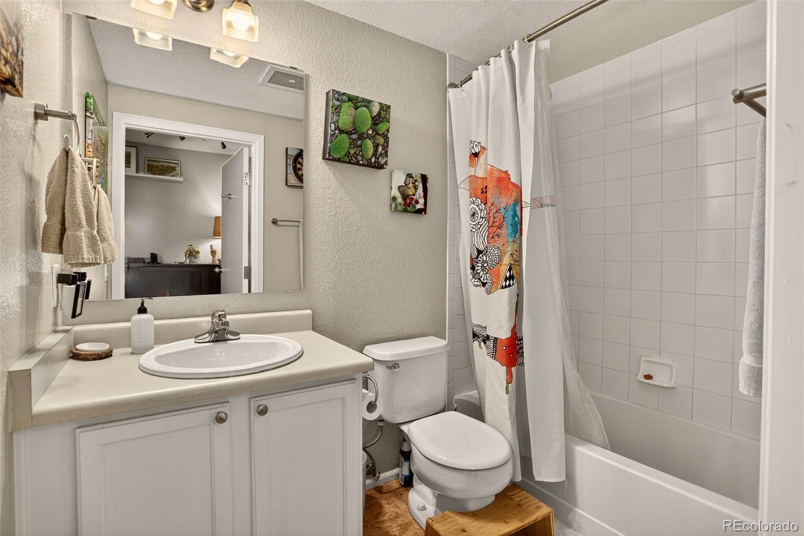 MLS Image #19 for 837 e 17th avenue,denver, Colorado