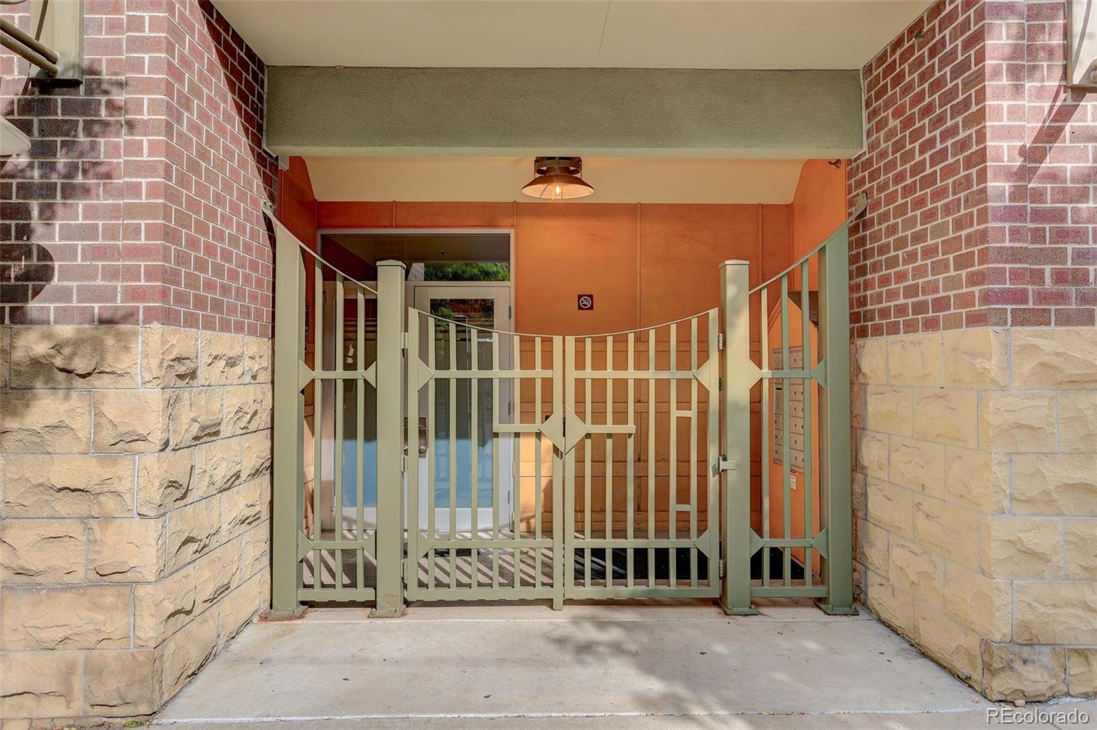 MLS Image #29 for 837 e 17th avenue,denver, Colorado
