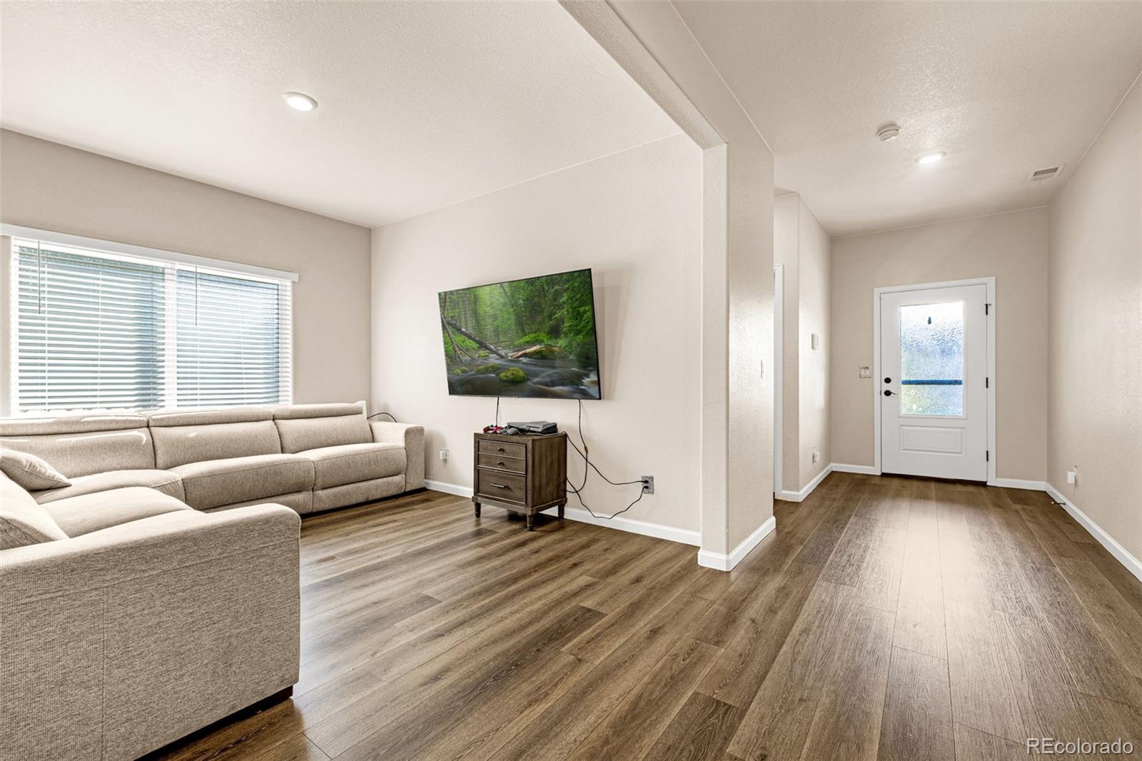 MLS Image #4 for 8812  ventura street,commerce city, Colorado