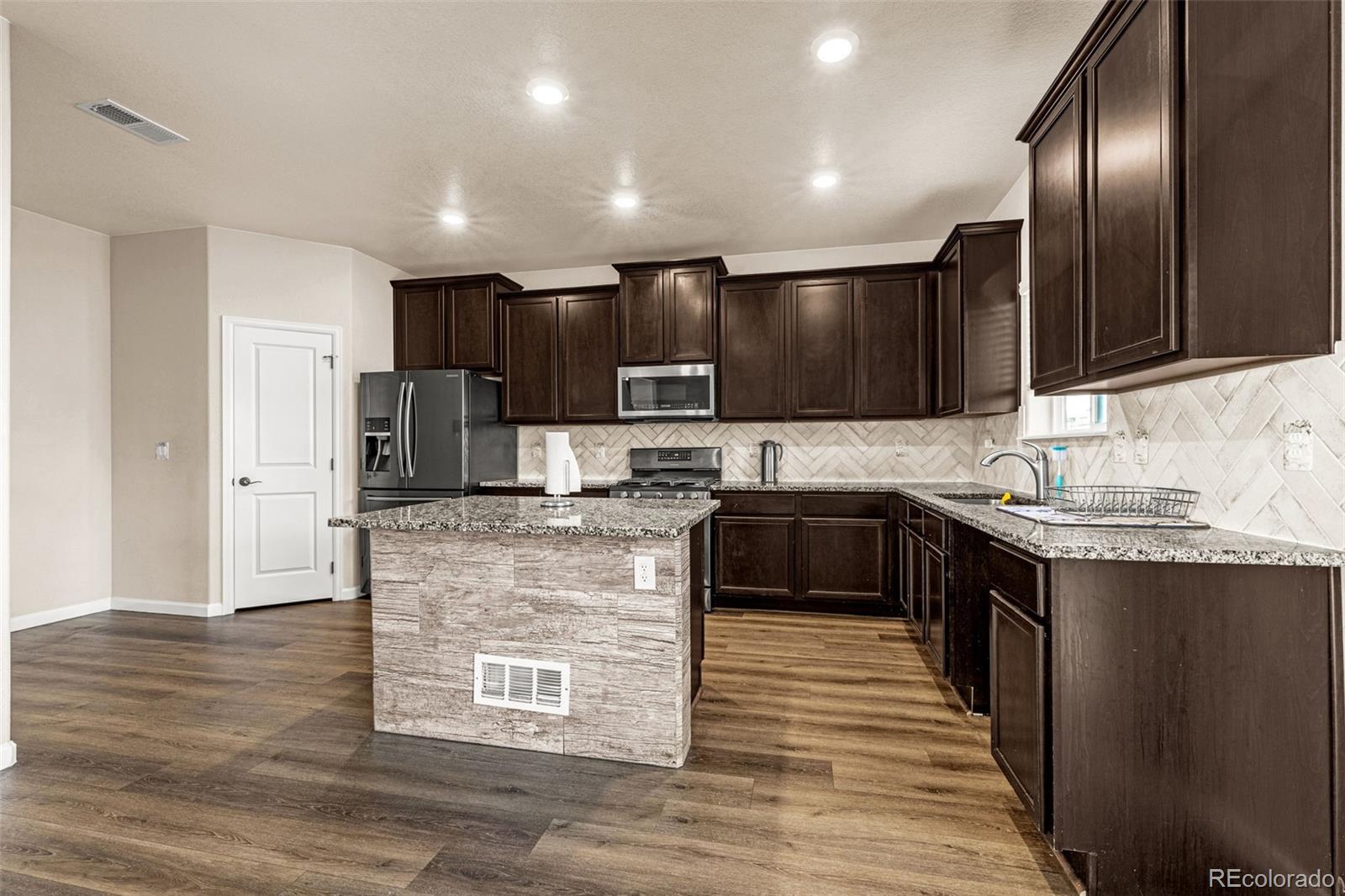 MLS Image #8 for 8812  ventura street,commerce city, Colorado