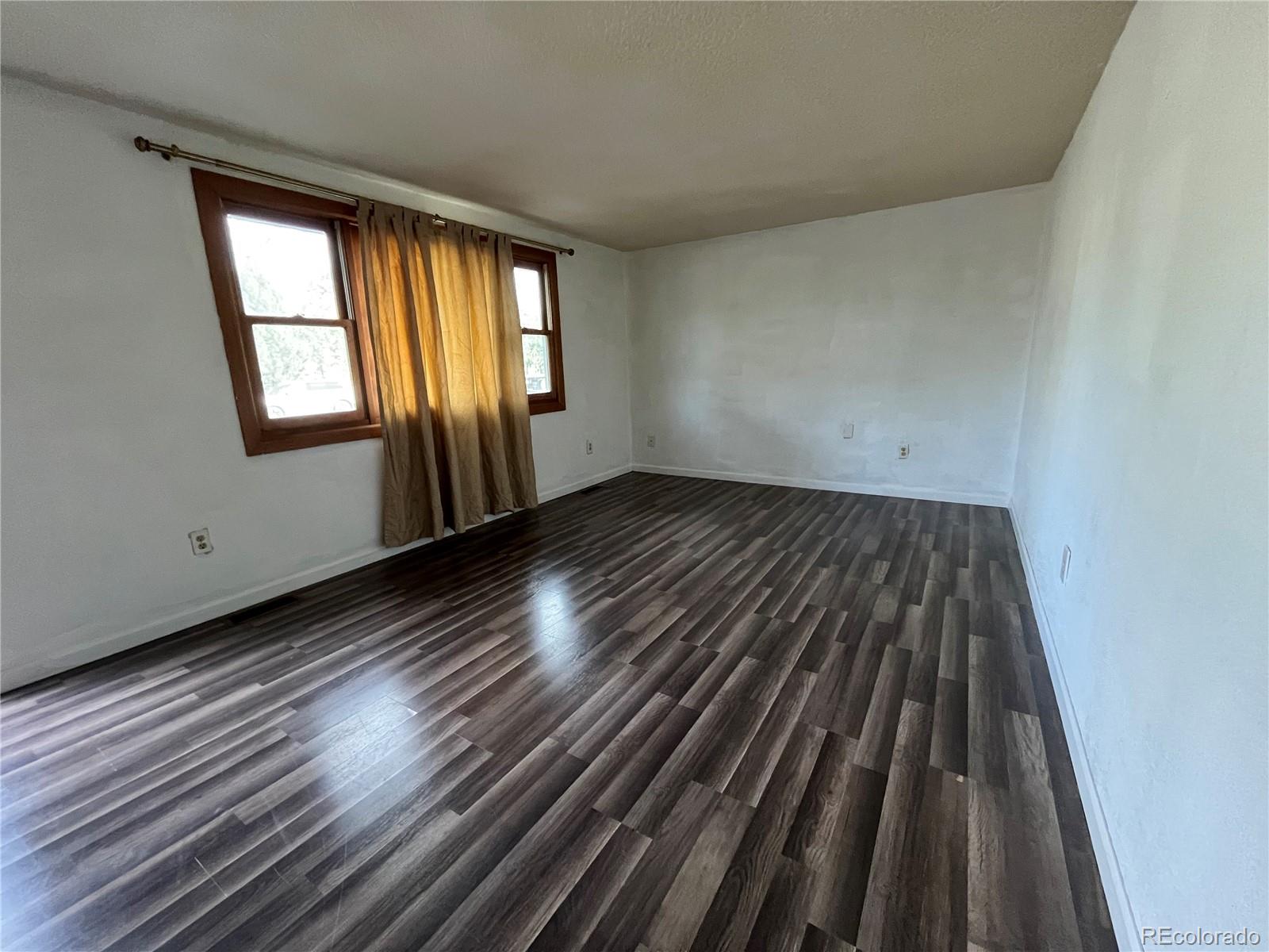 MLS Image #4 for 131  hollowell street,burlington, Colorado