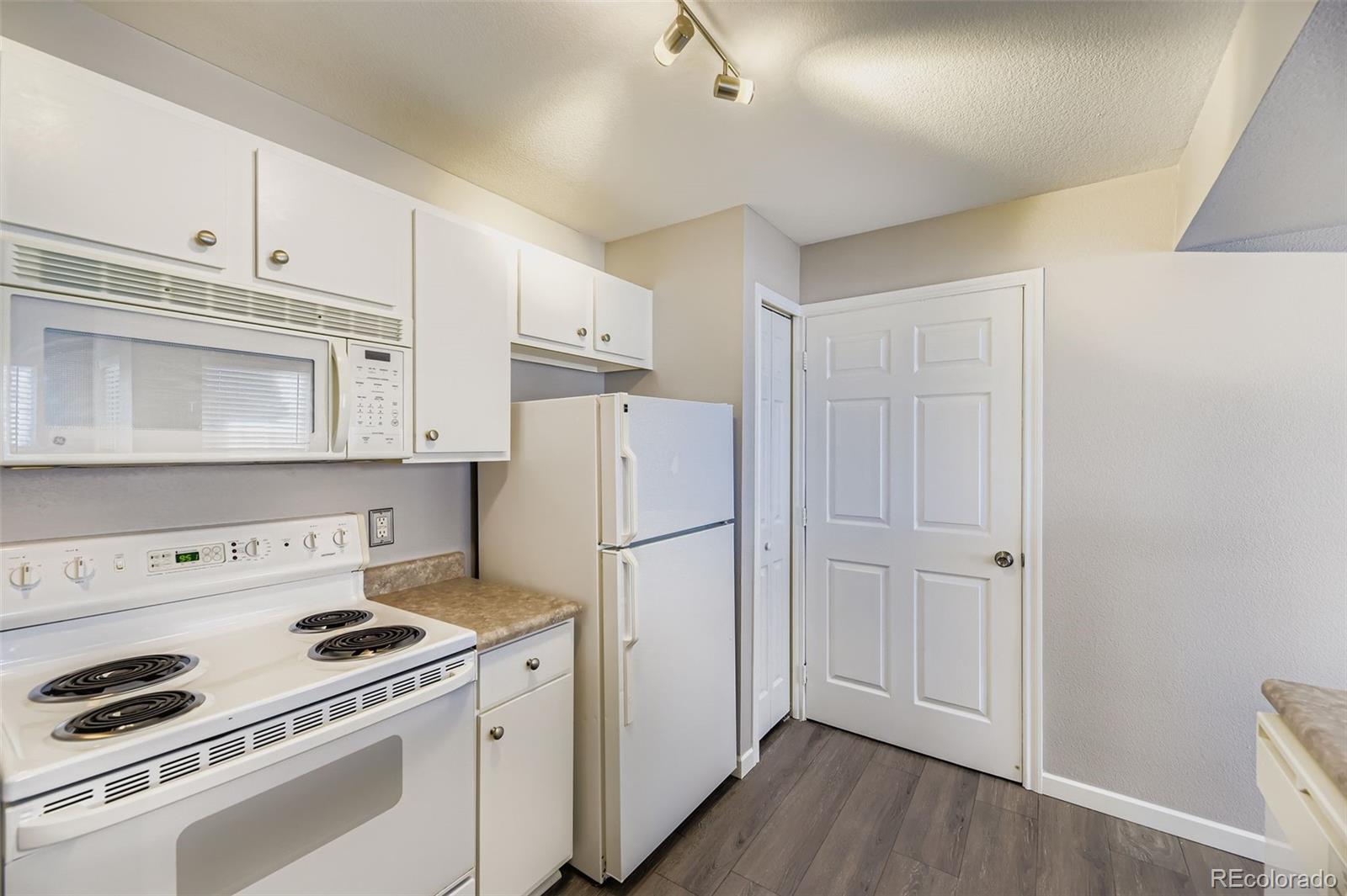 MLS Image #11 for 12858  ironstone way,parker, Colorado