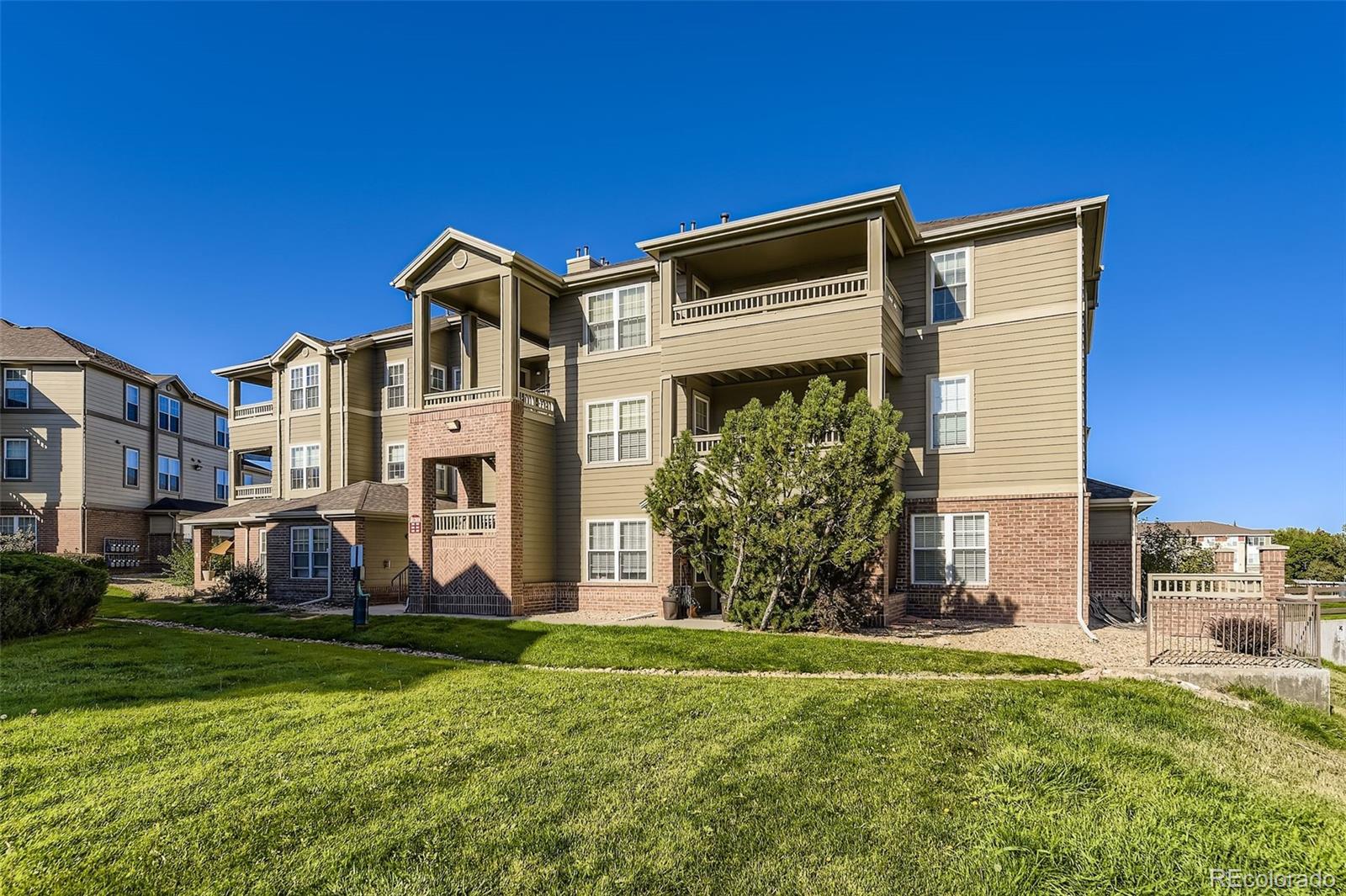 MLS Image #2 for 12858  ironstone way,parker, Colorado