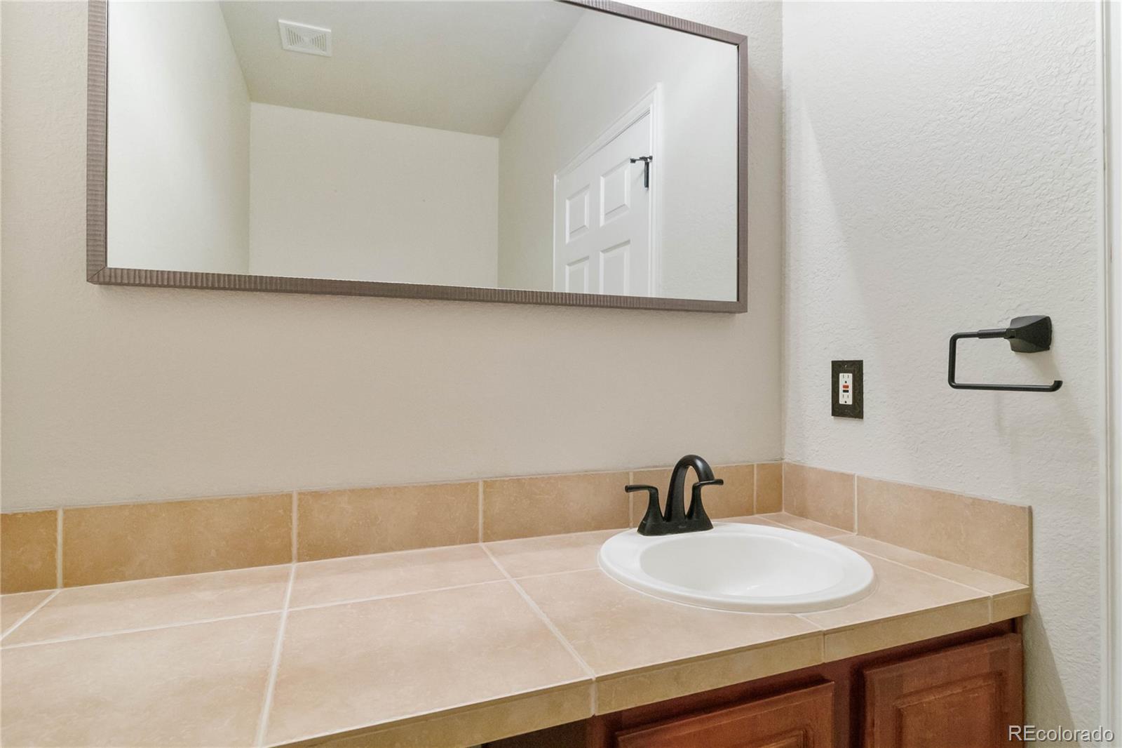 MLS Image #40 for 13942 e princeton place c,aurora, Colorado