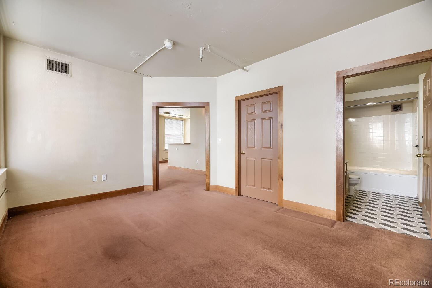 MLS Image #38 for 444  17th street 1003,denver, Colorado