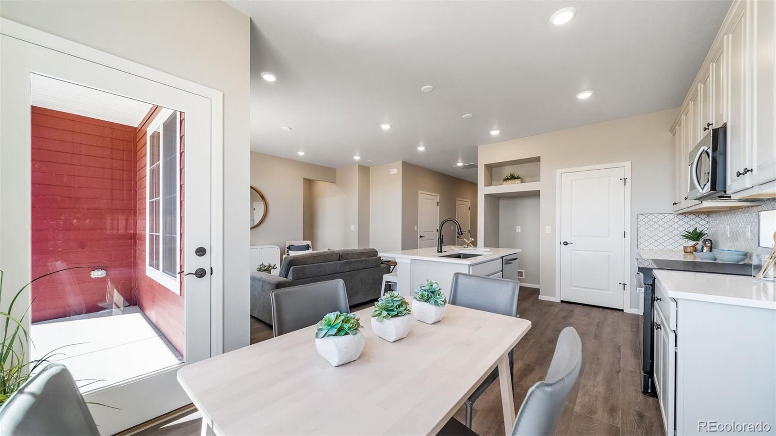 MLS Image #16 for 5042 n tempe street,aurora, Colorado
