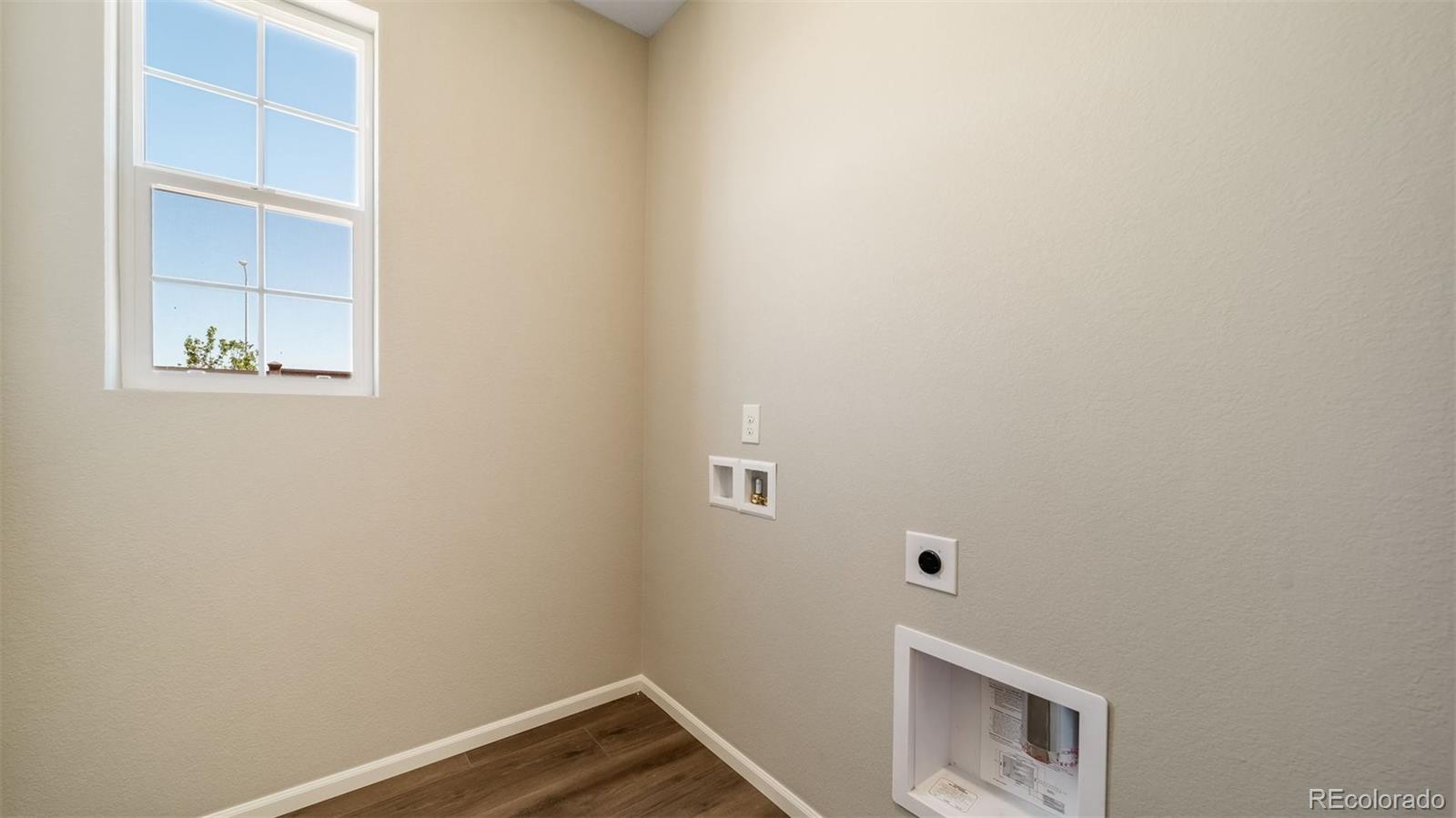 MLS Image #22 for 5042 n tempe street,aurora, Colorado