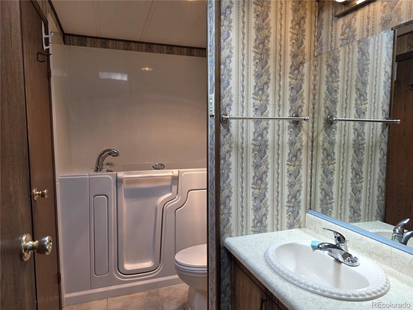 MLS Image #20 for 6544  lowell boulevard,denver, Colorado
