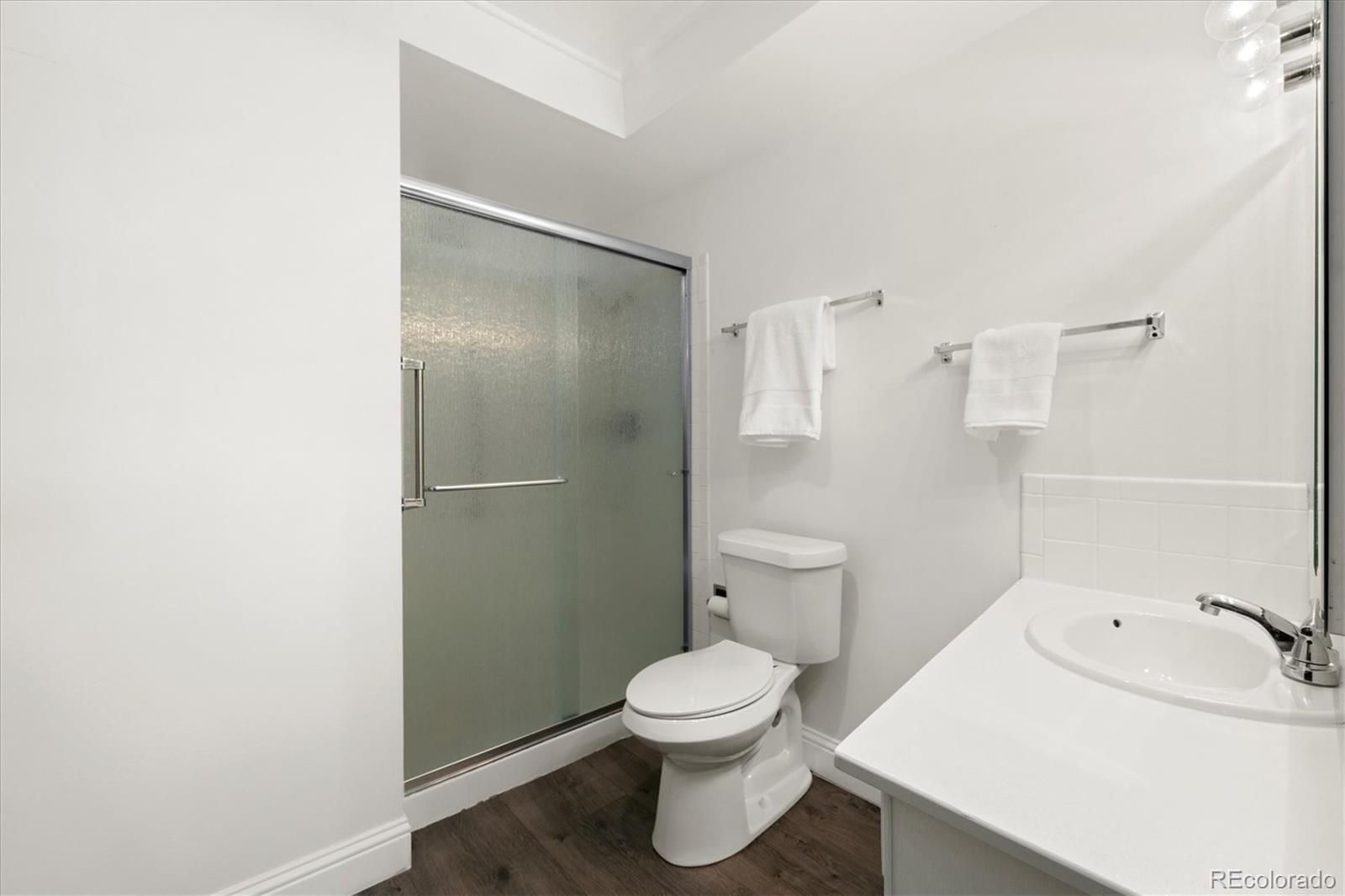 MLS Image #14 for 580 s clinton street,denver, Colorado