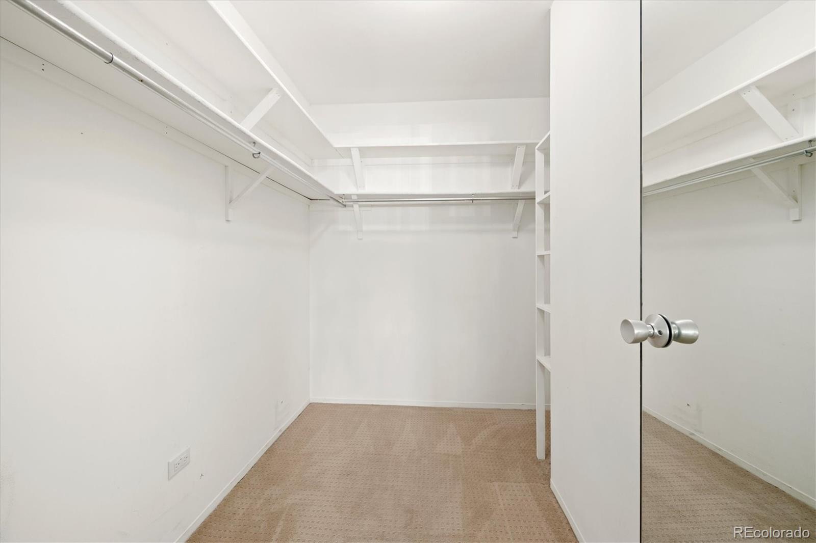 MLS Image #16 for 580 s clinton street,denver, Colorado