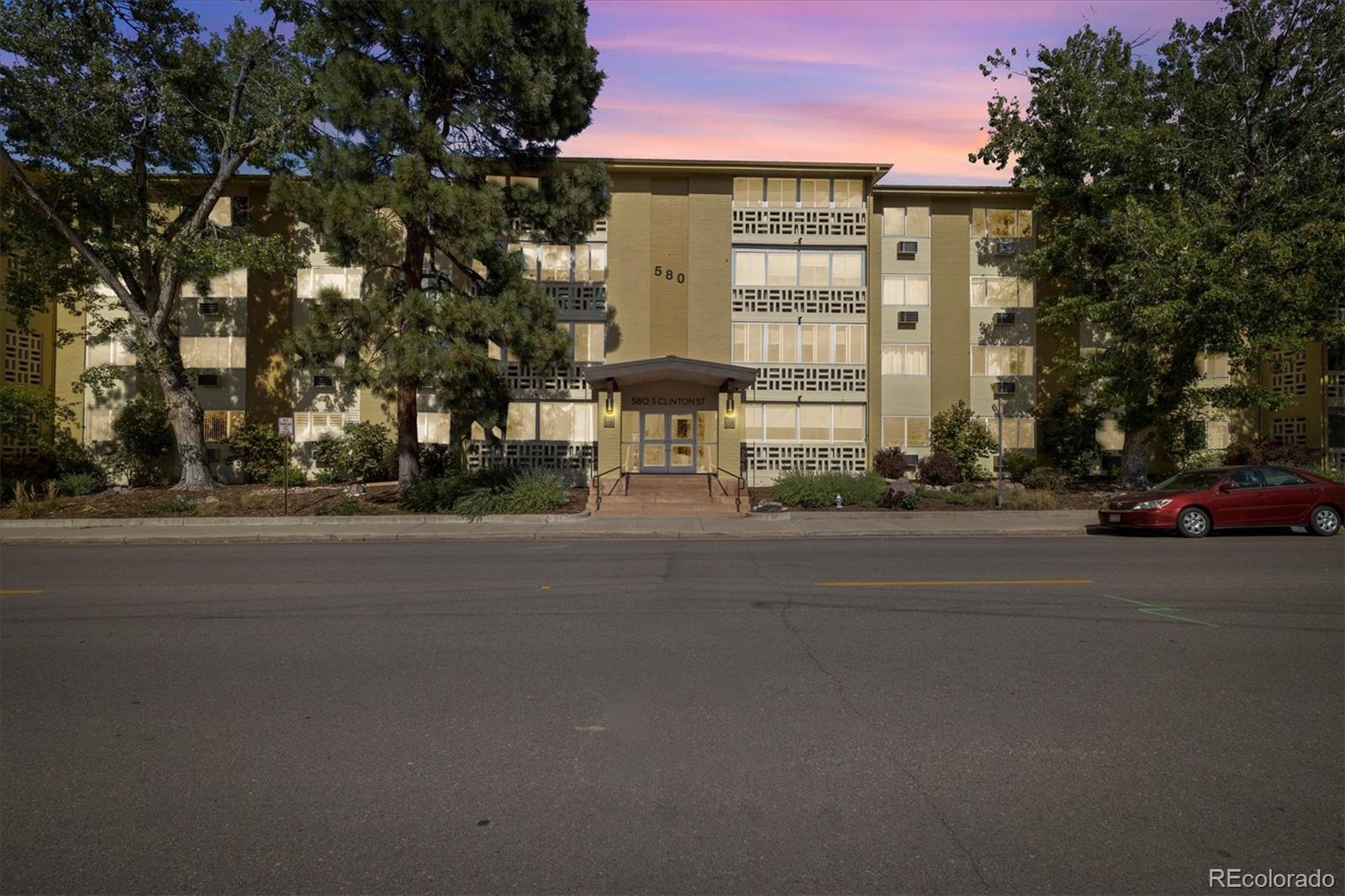MLS Image #23 for 580 s clinton street,denver, Colorado
