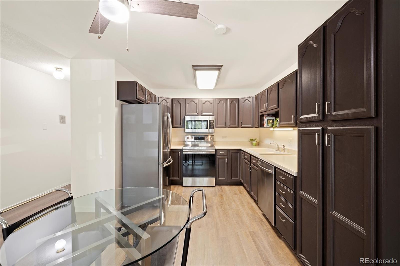 MLS Image #5 for 580 s clinton street,denver, Colorado