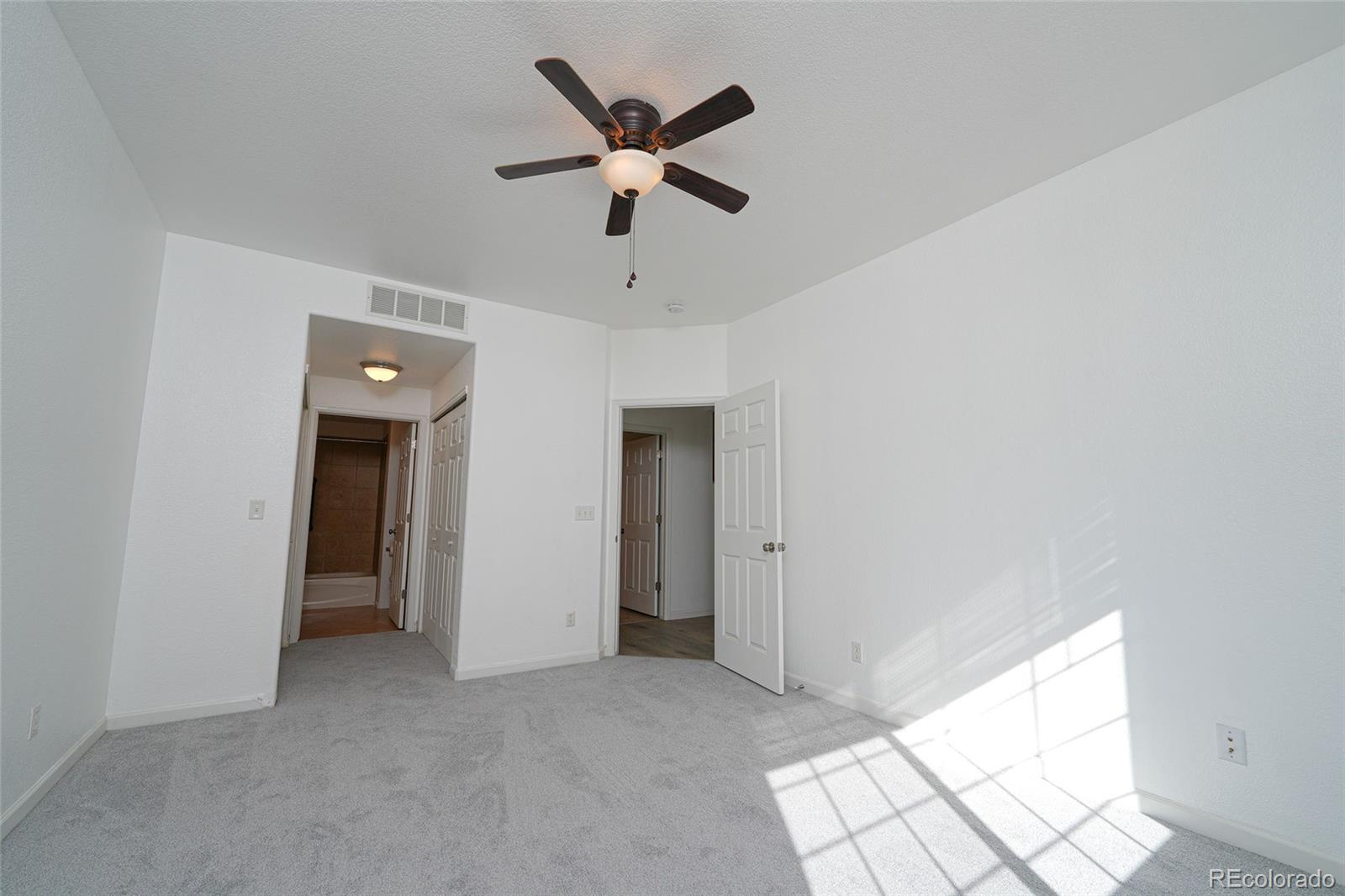 MLS Image #10 for 22580 e ontario drive,aurora, Colorado