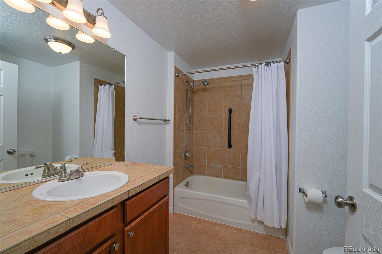 MLS Image #12 for 22580 e ontario drive,aurora, Colorado