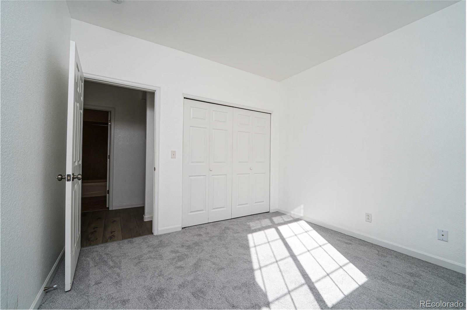 MLS Image #16 for 22580 e ontario drive,aurora, Colorado