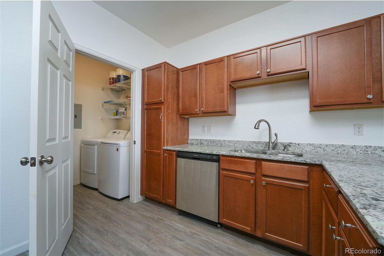 MLS Image #4 for 22580 e ontario drive,aurora, Colorado