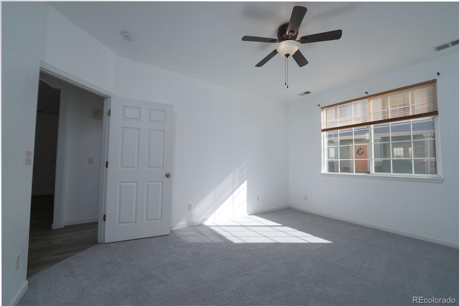 MLS Image #6 for 22580 e ontario drive,aurora, Colorado