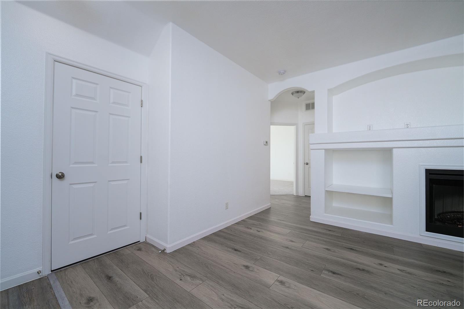 MLS Image #7 for 22580 e ontario drive,aurora, Colorado