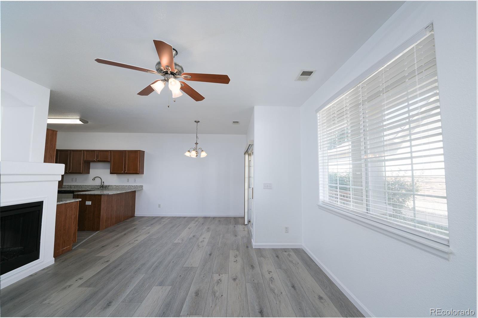 MLS Image #9 for 22580 e ontario drive,aurora, Colorado
