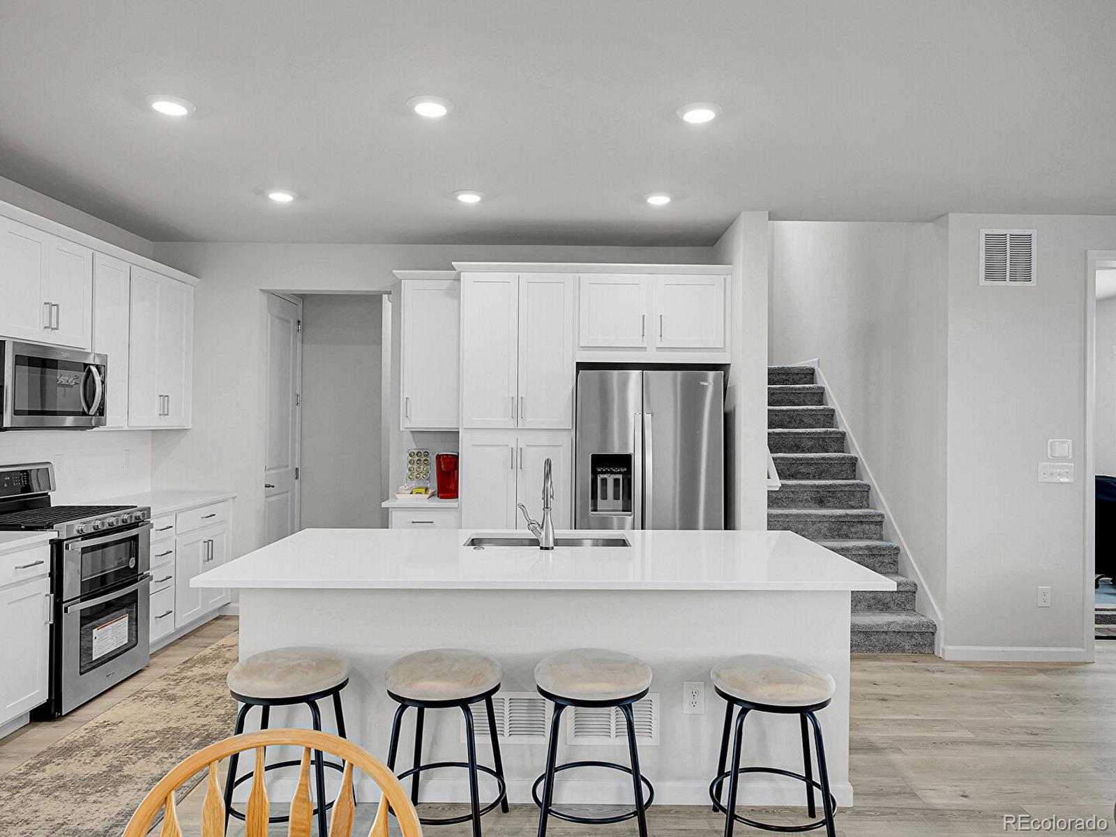 MLS Image #9 for 24831 e 33rd drive,aurora, Colorado