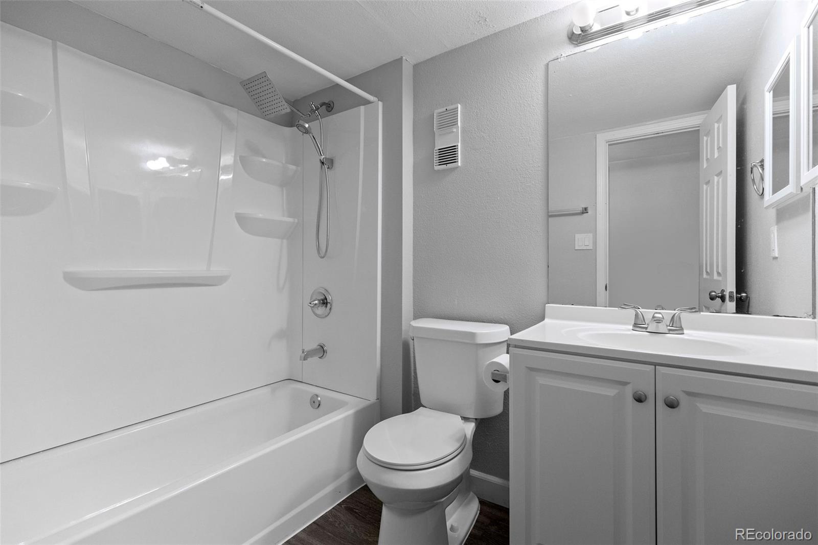 MLS Image #19 for 13290 e jewell avenue,aurora, Colorado