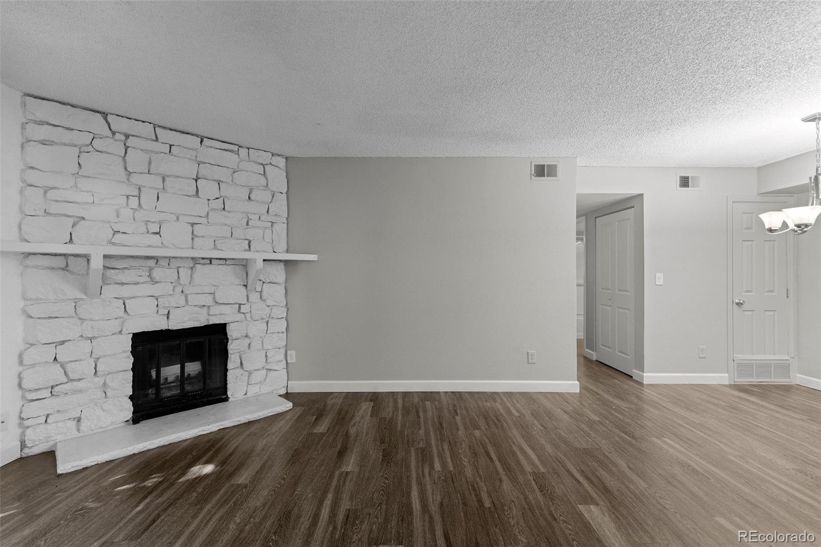 MLS Image #3 for 13290 e jewell avenue,aurora, Colorado