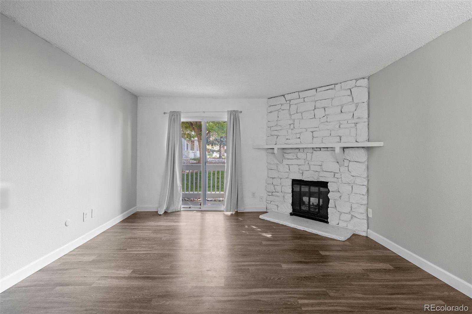 MLS Image #4 for 13290 e jewell avenue,aurora, Colorado