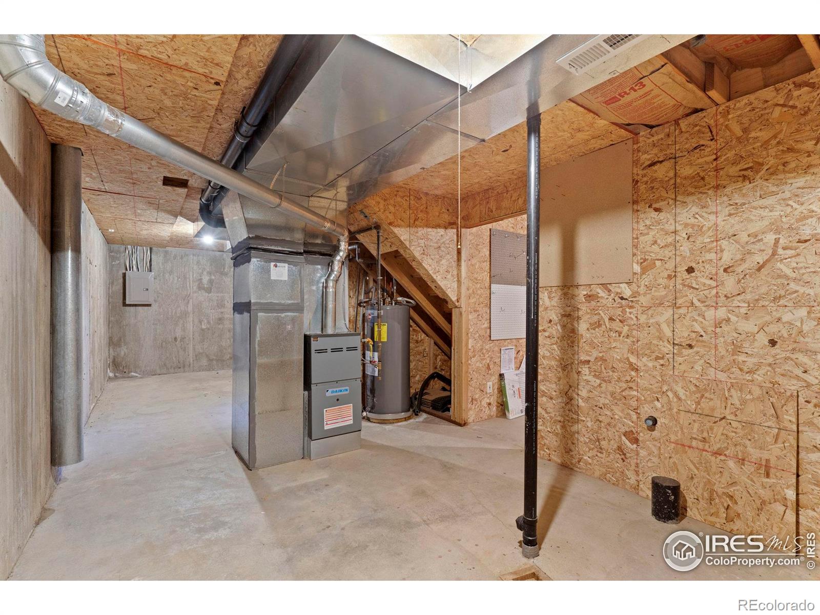 MLS Image #29 for 487  laplata drive,livermore, Colorado
