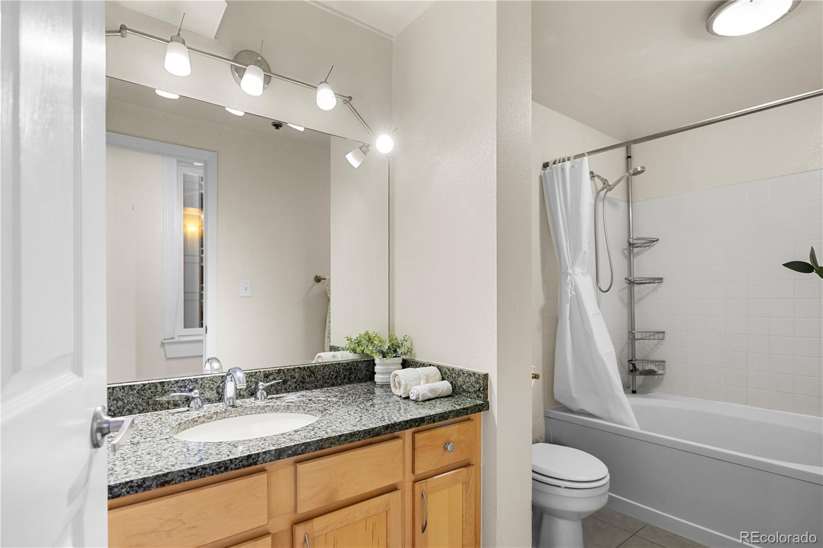 MLS Image #16 for 444  17th street 808,denver, Colorado
