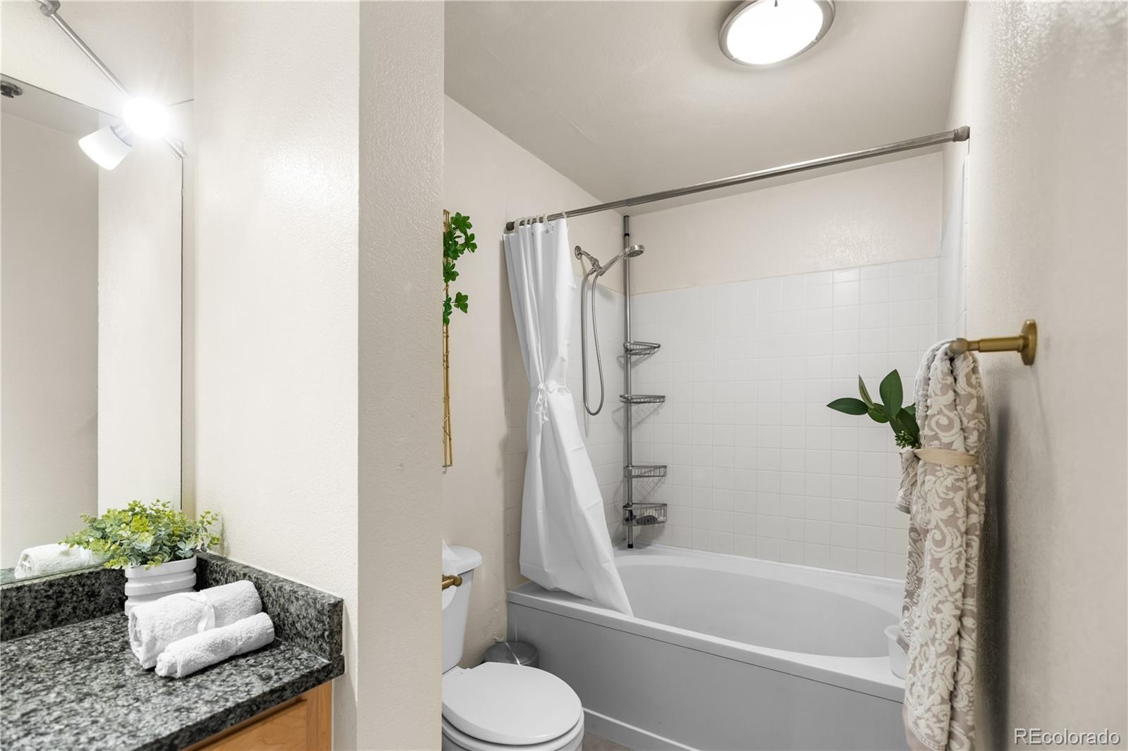 MLS Image #17 for 444  17th street 808,denver, Colorado