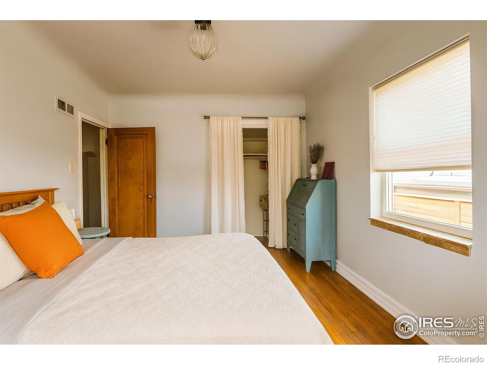 MLS Image #12 for 1476  dahlia street,denver, Colorado