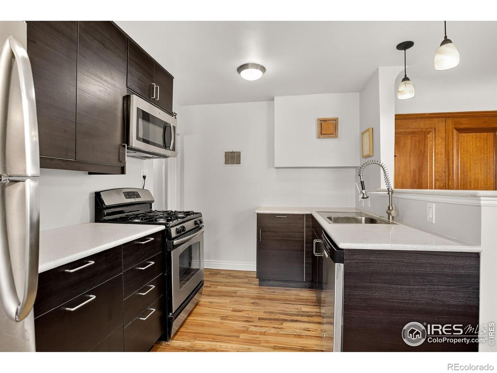 MLS Image #20 for 1476  dahlia street,denver, Colorado