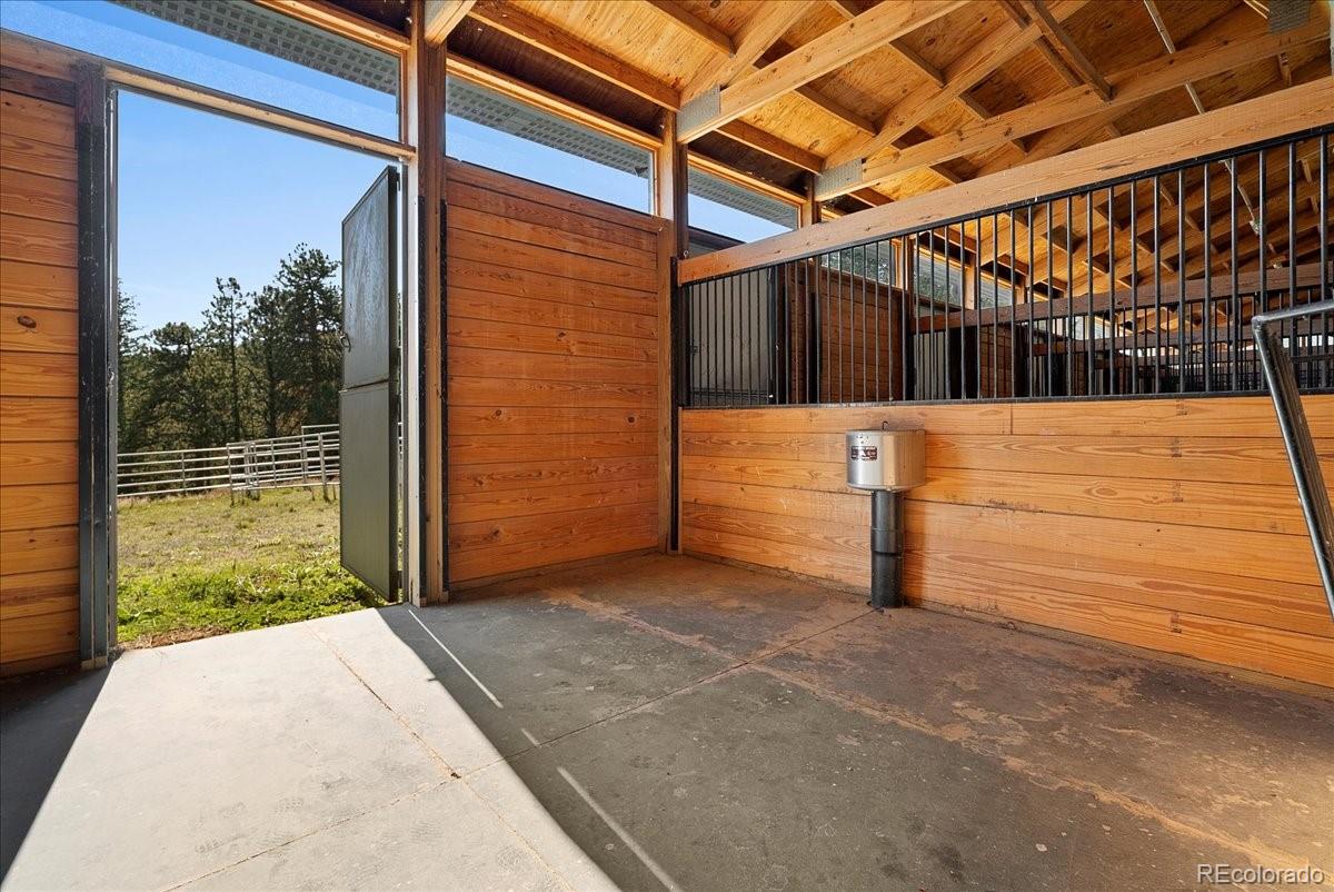MLS Image #11 for 20682  falcon wing road,indian hills, Colorado