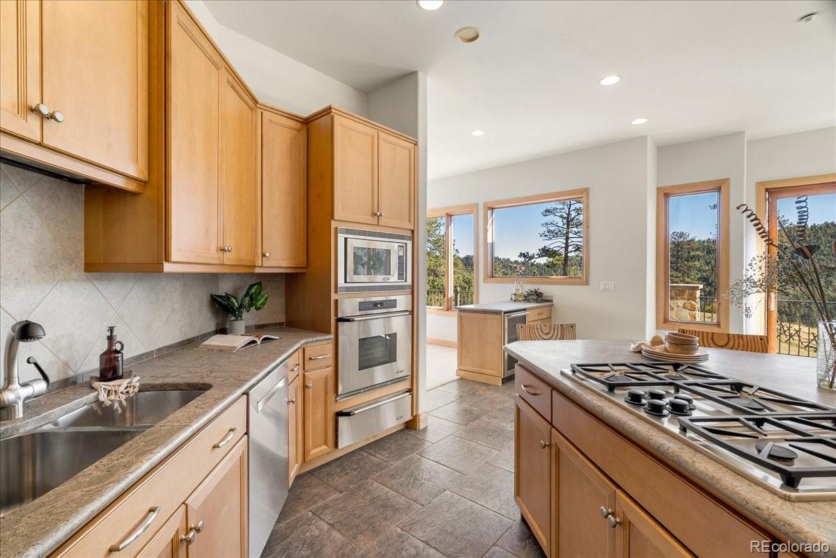 MLS Image #28 for 20682  falcon wing road,indian hills, Colorado