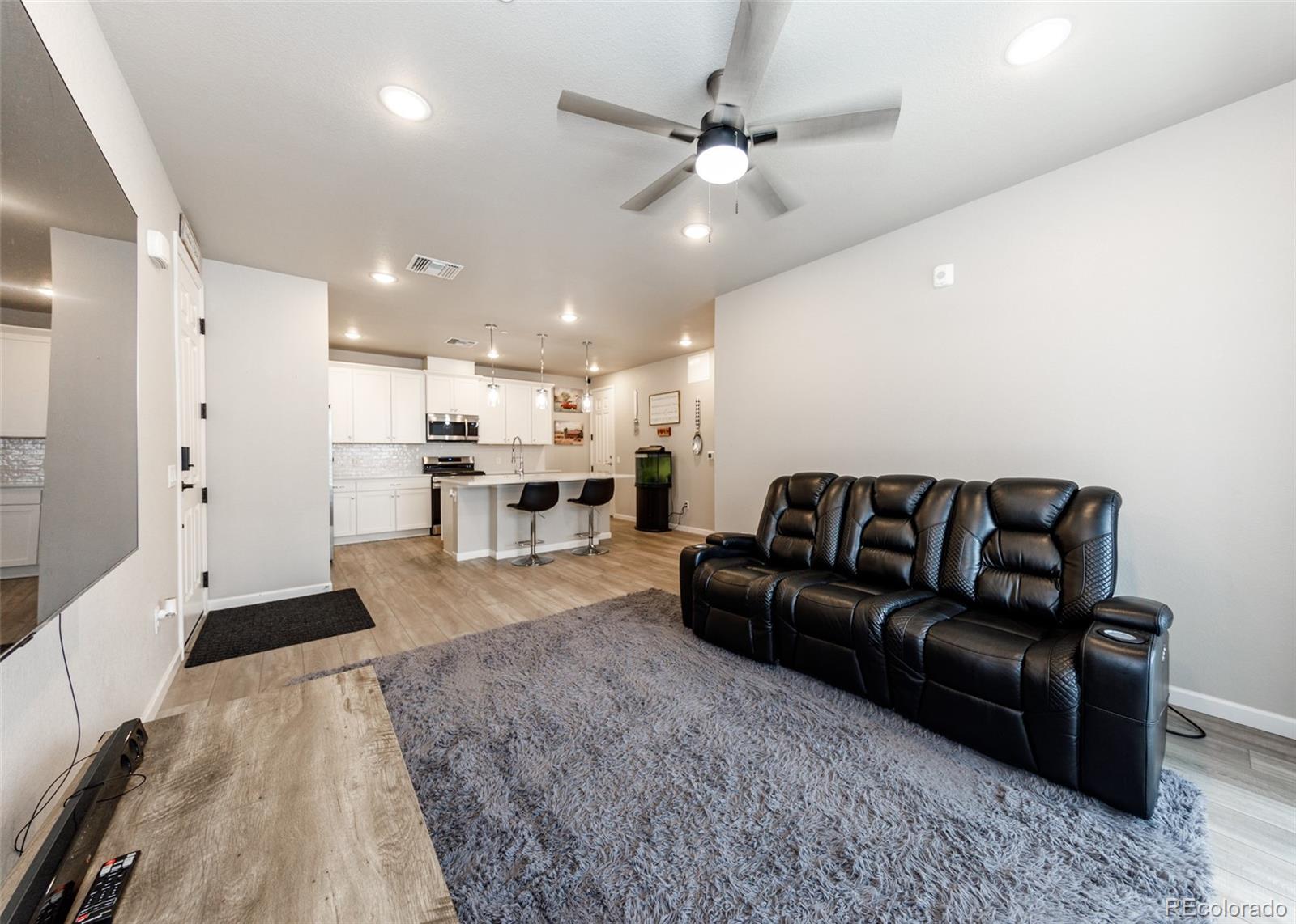 MLS Image #11 for 6153 n ceylon street,denver, Colorado