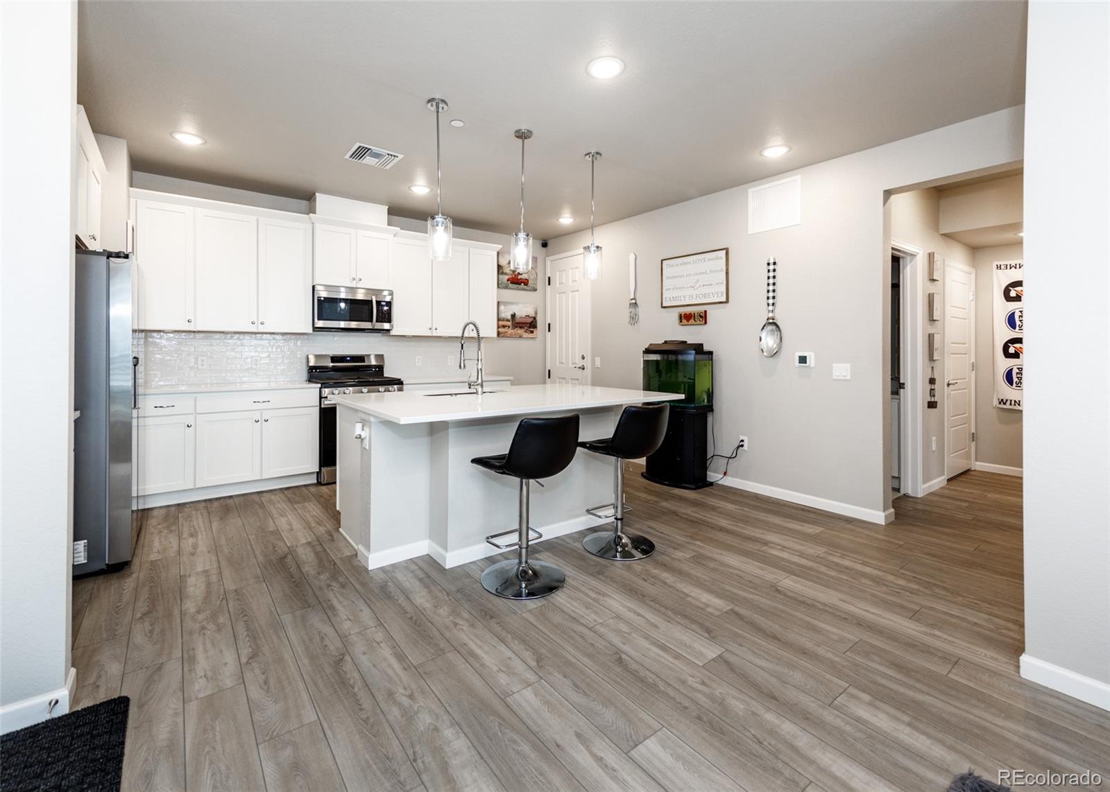 MLS Image #12 for 6153 n ceylon street,denver, Colorado