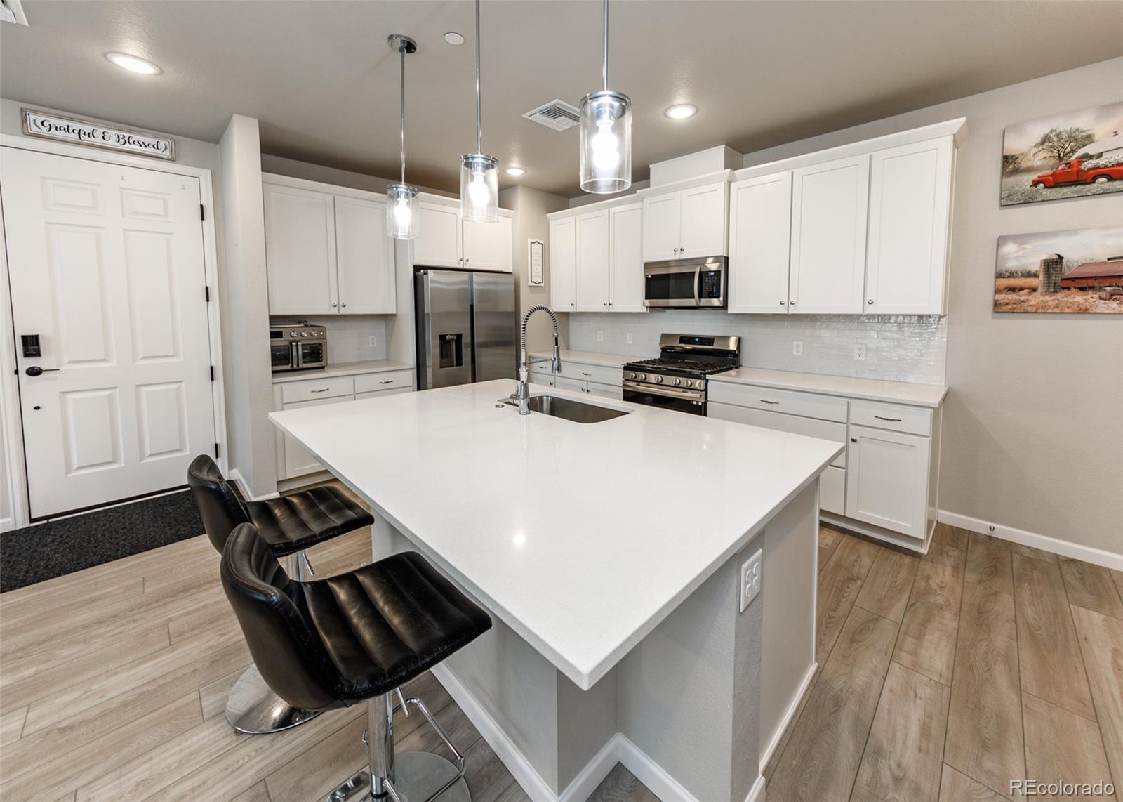MLS Image #15 for 6153 n ceylon street,denver, Colorado