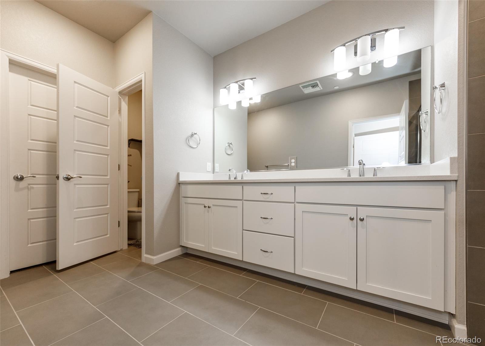 MLS Image #26 for 6153 n ceylon street,denver, Colorado
