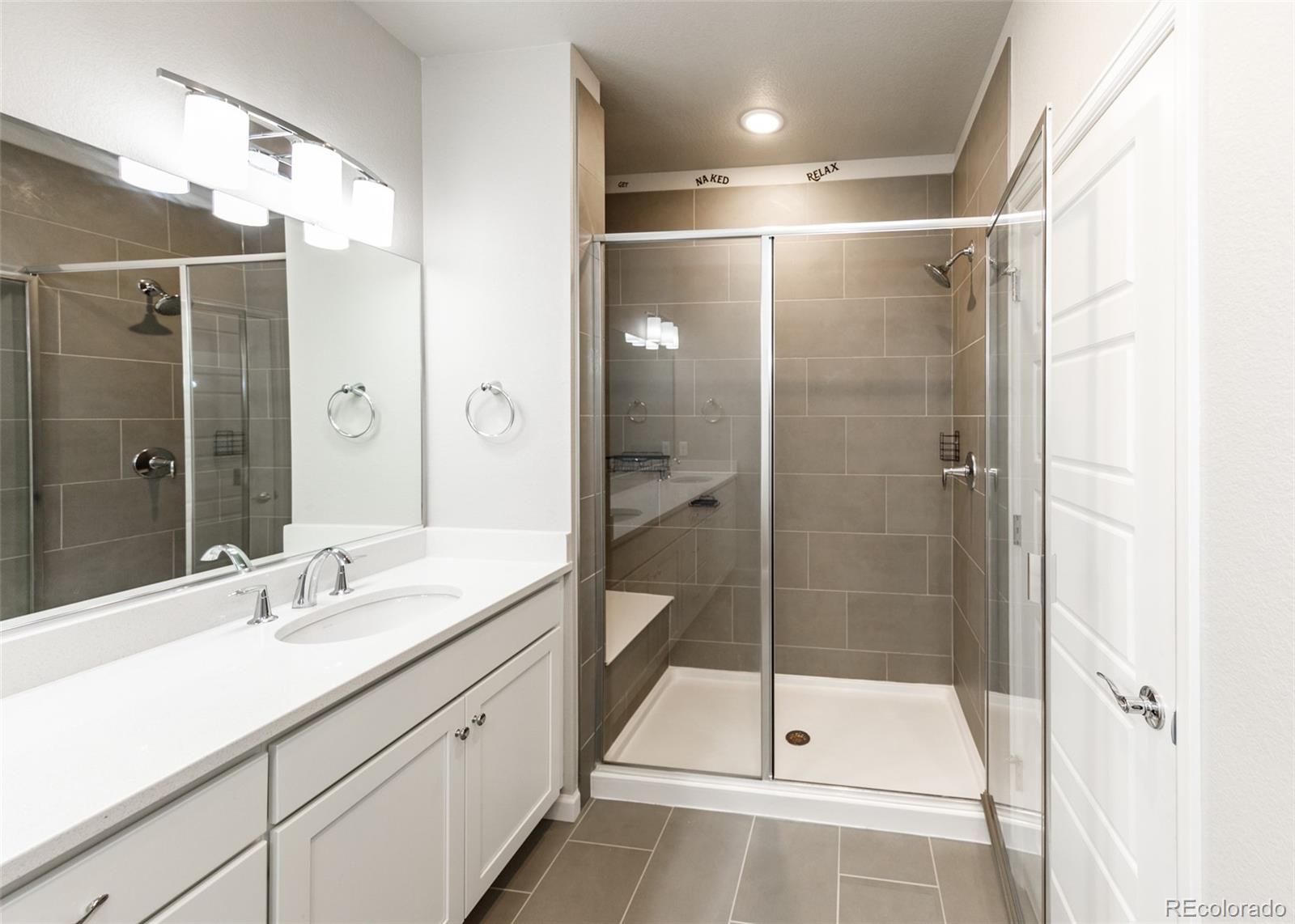 MLS Image #29 for 6153 n ceylon street,denver, Colorado