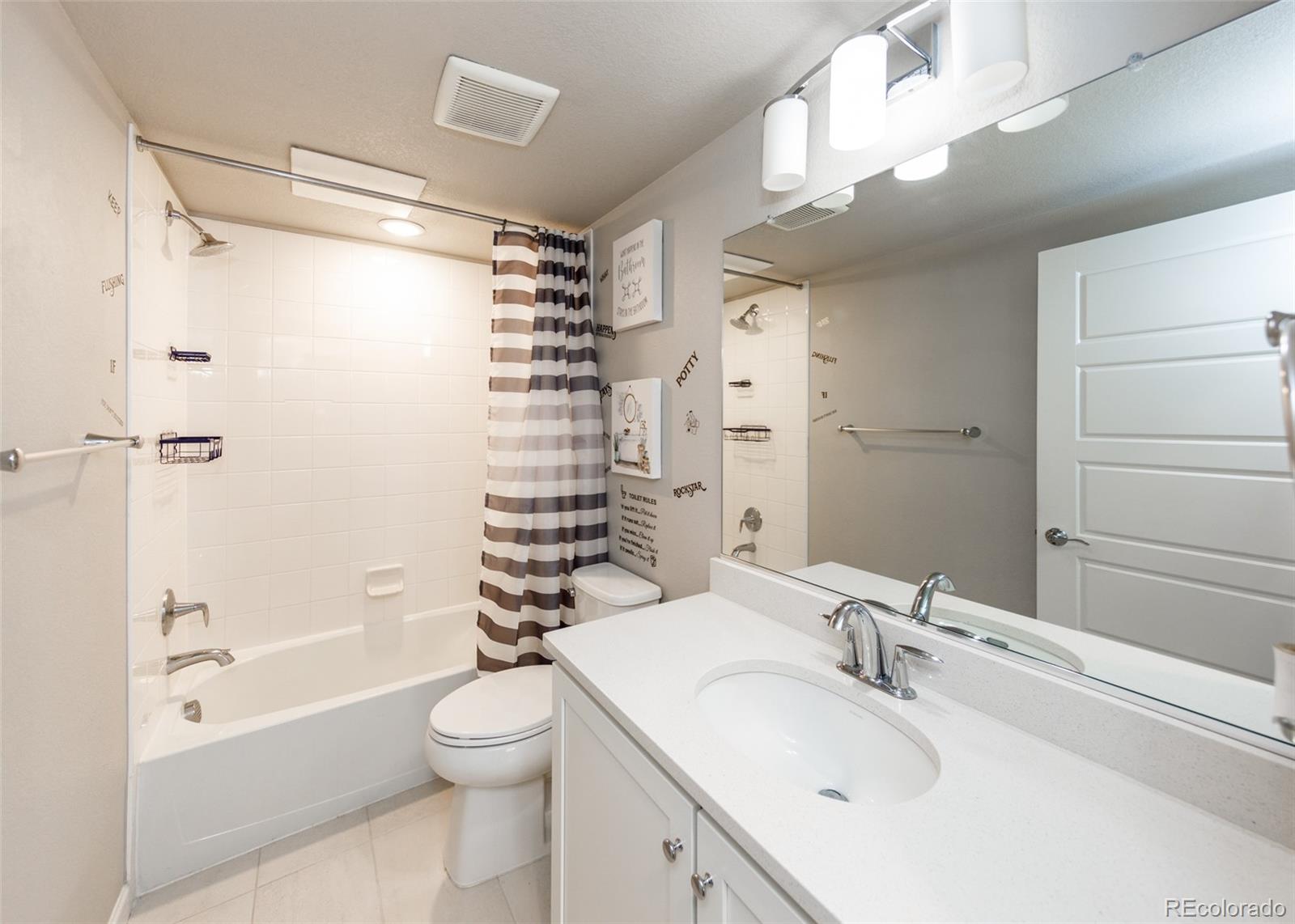 MLS Image #33 for 6153 n ceylon street,denver, Colorado