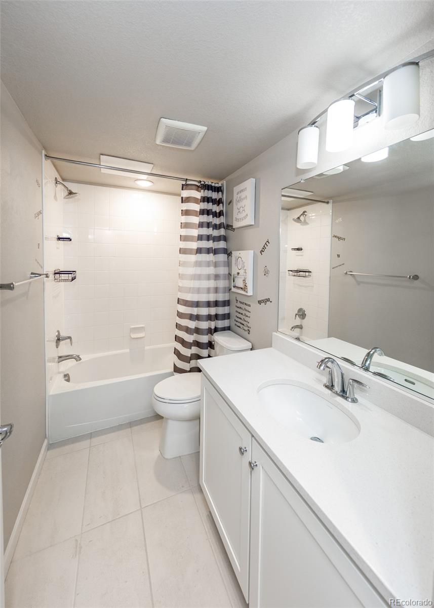 MLS Image #34 for 6153 n ceylon street,denver, Colorado