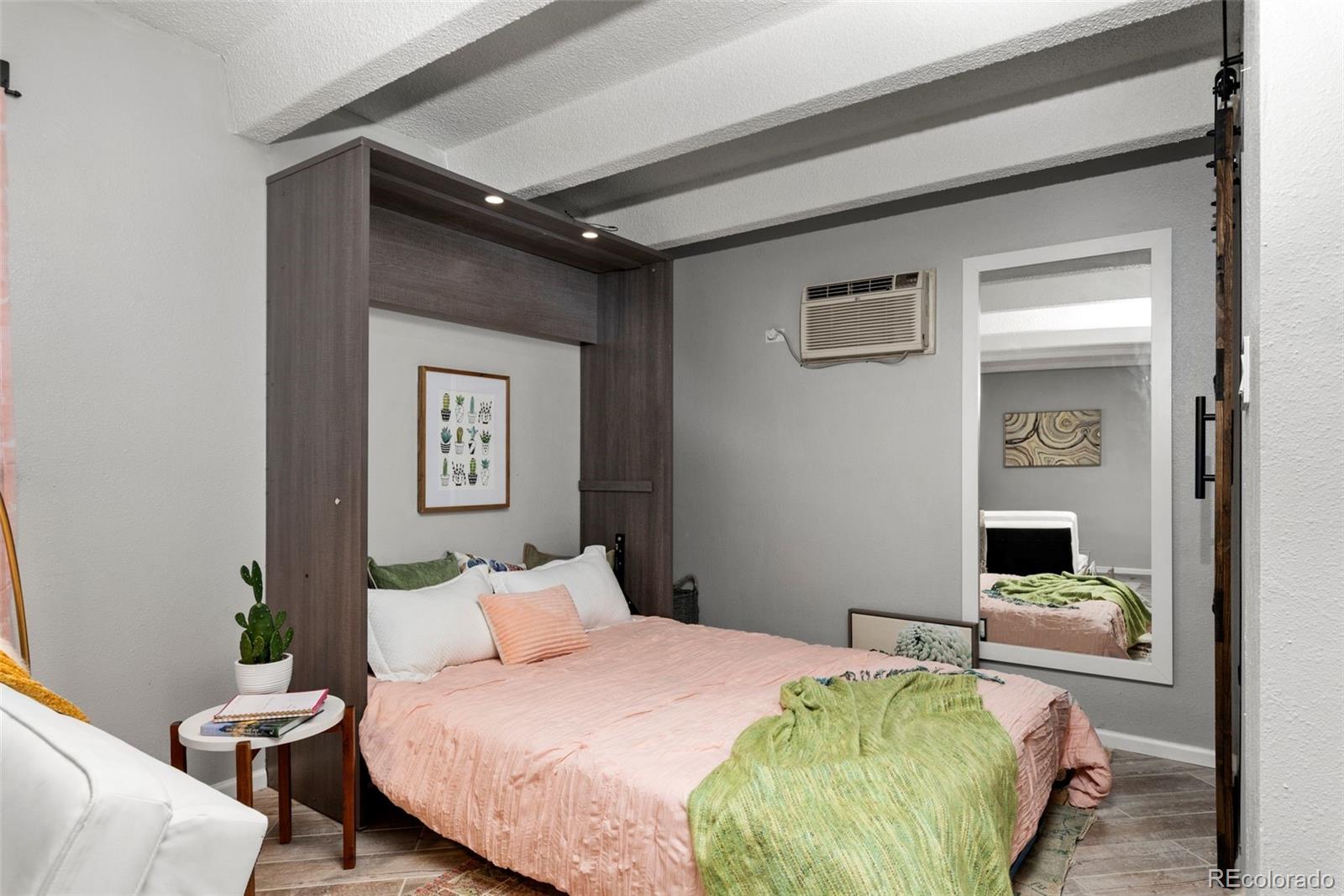 MLS Image #3 for 100 s clarkson street 105,denver, Colorado