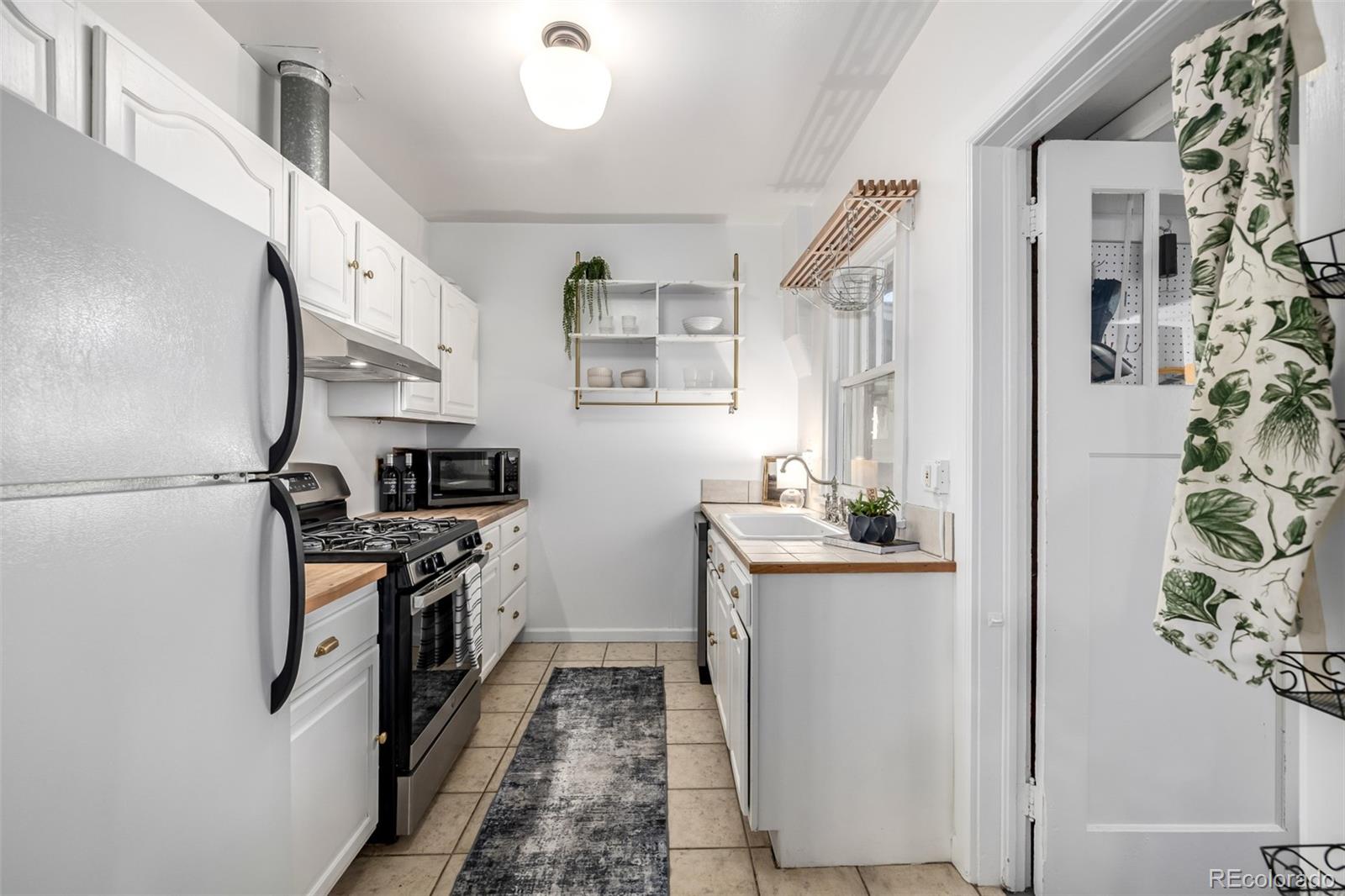 MLS Image #11 for 2023 e 20th avenue,denver, Colorado