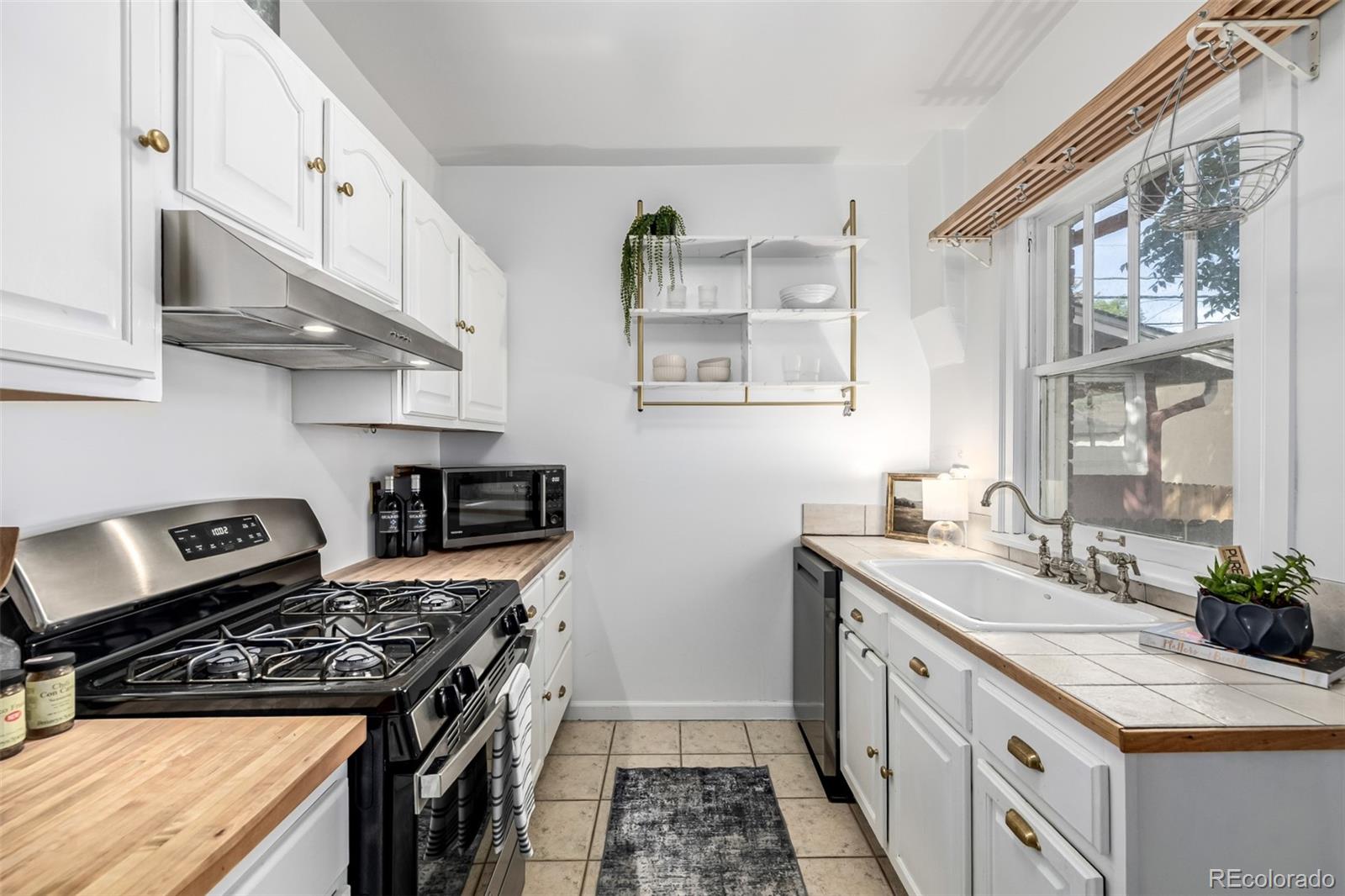 MLS Image #12 for 2023 e 20th avenue,denver, Colorado