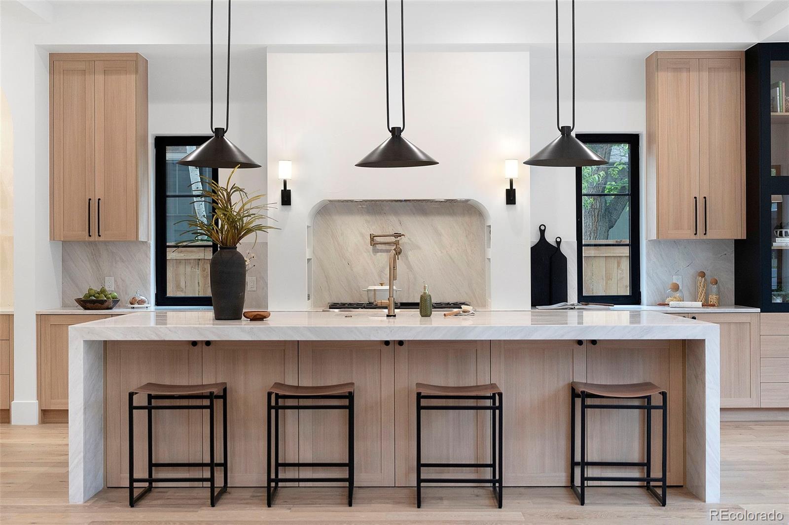 MLS Image #3 for 482 s gilpin street,denver, Colorado