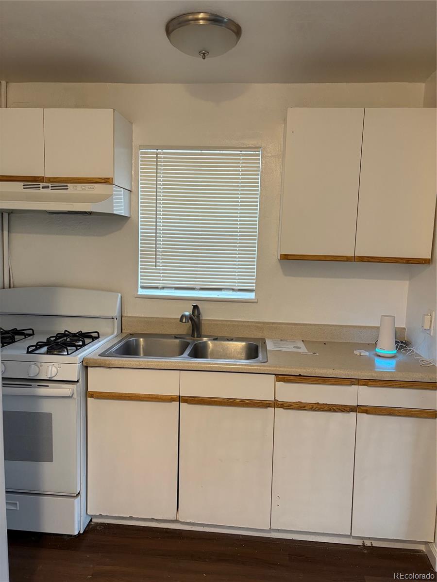 MLS Image #4 for 1565  xanthia street,denver, Colorado