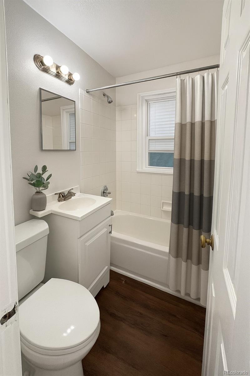 MLS Image #5 for 1565  xanthia street,denver, Colorado