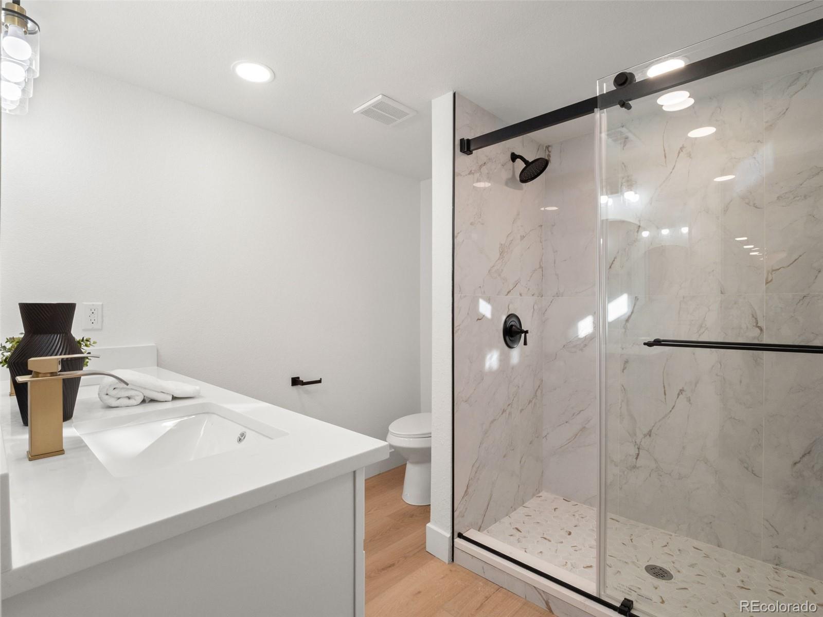 MLS Image #26 for 6461 e cornell avenue,denver, Colorado