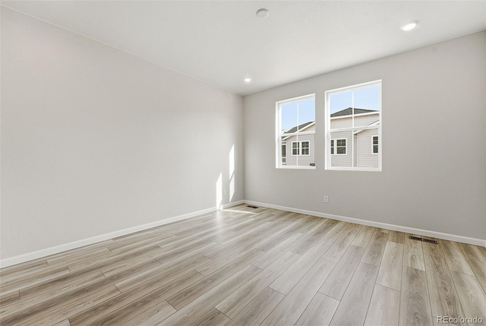 MLS Image #11 for 3378 n duquesne way,aurora, Colorado